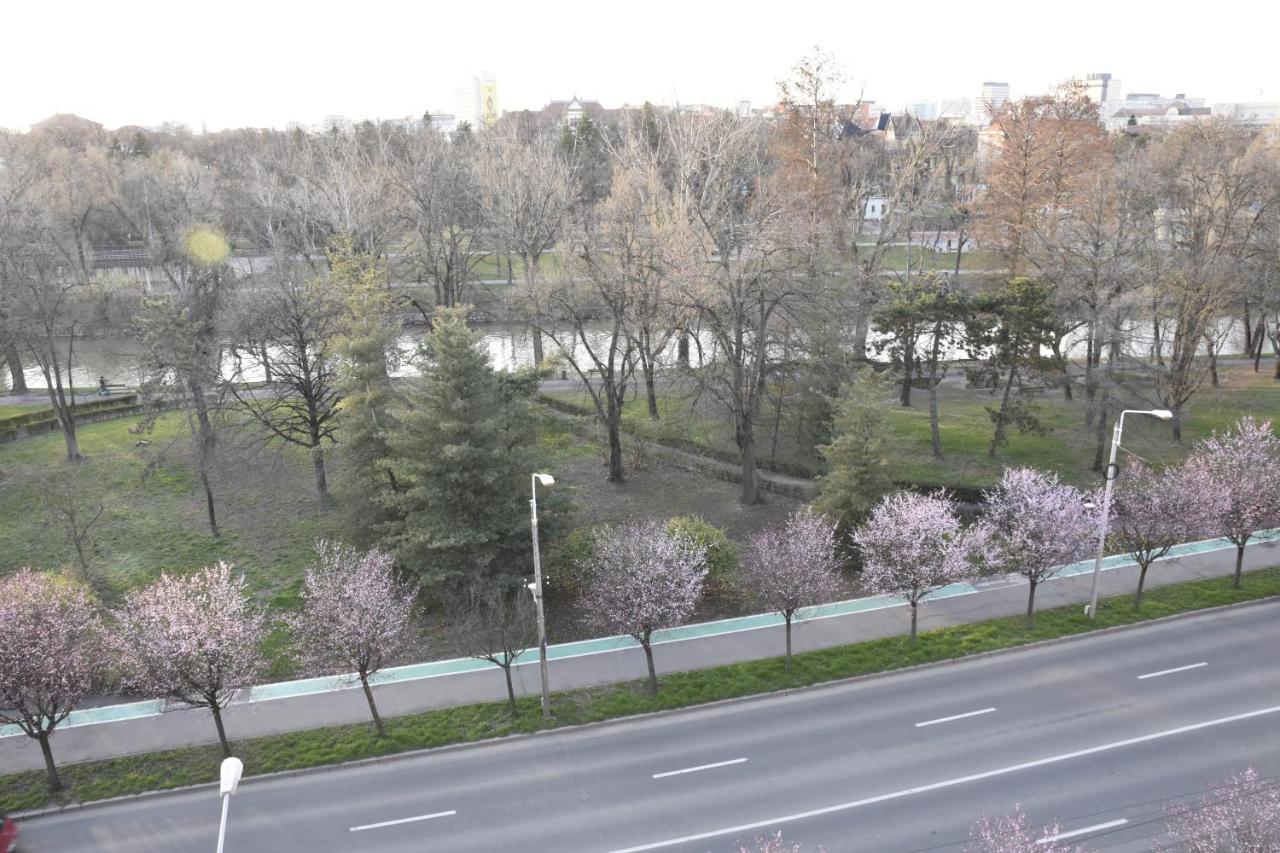 Riverside 1 ทิมิชัวรา ภายนอก รูปภาพ